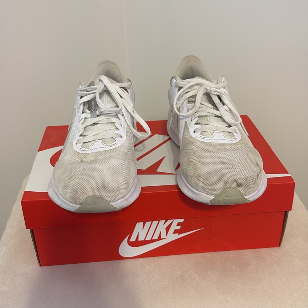 Nike women’s downshifter - Picture 2 of 7